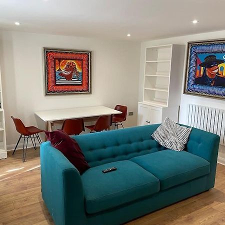 Lovely 1 Bedroom Flat In ブロードステアーズ エクステリア 写真